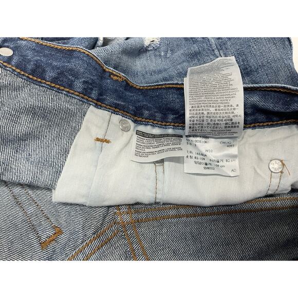 Levi's Womens 501 Jean Shorts Size 32 Medium Wash Denim Cut Off Style Button Fly - Picture 11 of 11